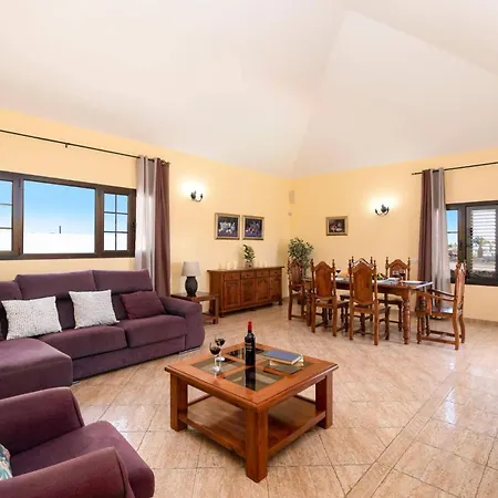 Villa Emerita By *